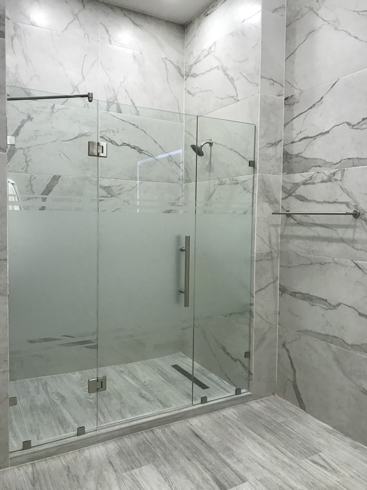 cubicle toilet kaca tempered